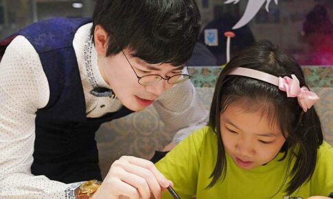 【中視、中天】新聞專訪。當數位時代的孩子重新開始寫字：日日好文創親子鋼筆課的誕生